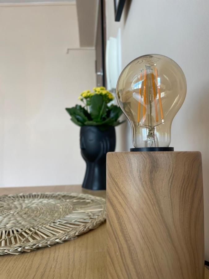Cozy Apartment In Heart Athens Near Metro Fix 100M 외부 사진