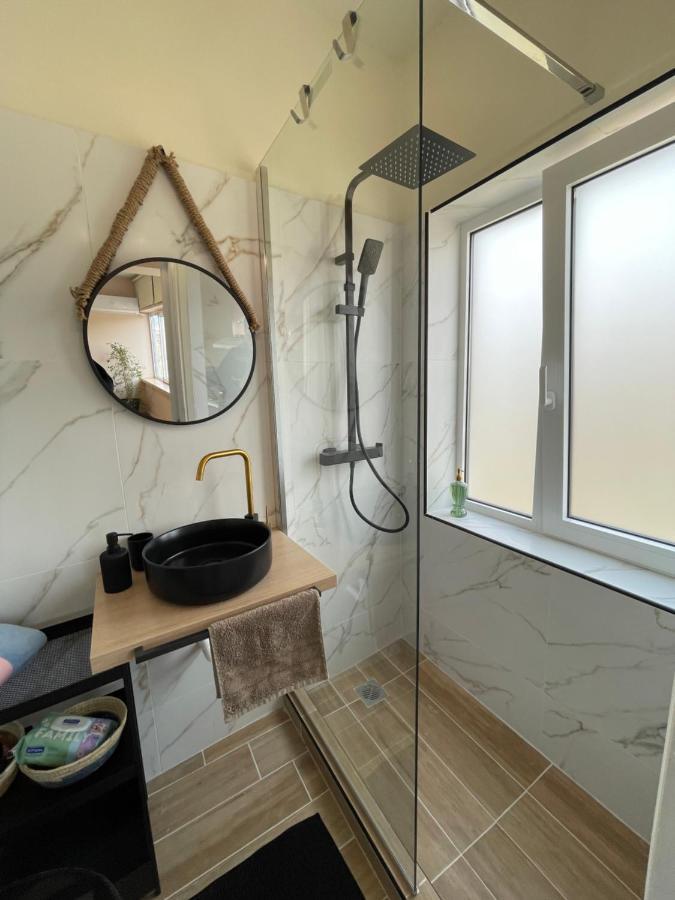 Cozy Apartment In Heart Athens Near Metro Fix 100M 외부 사진