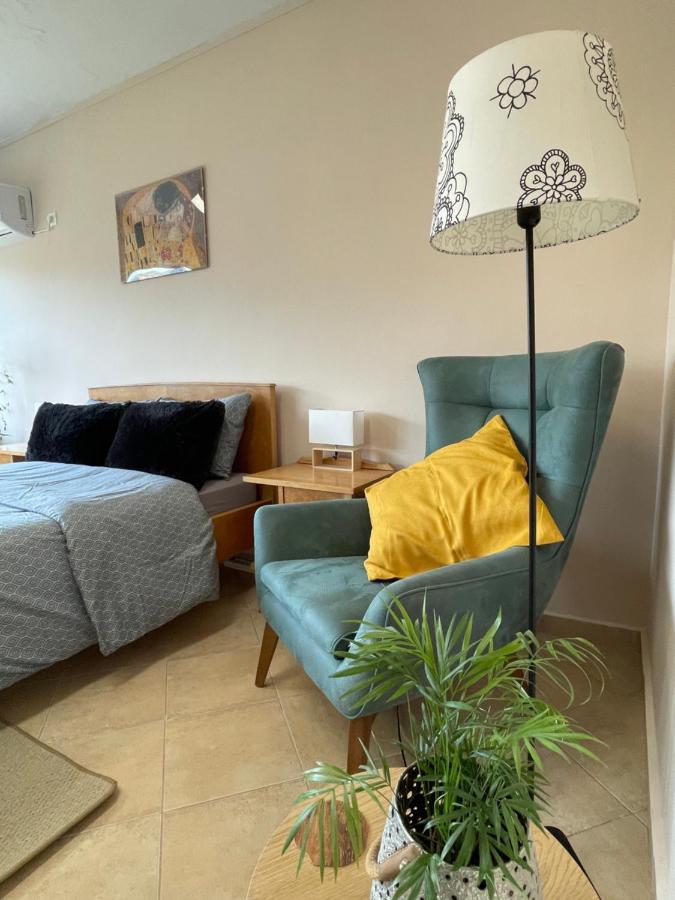 Cozy Apartment In Heart Athens Near Metro Fix 100M 외부 사진