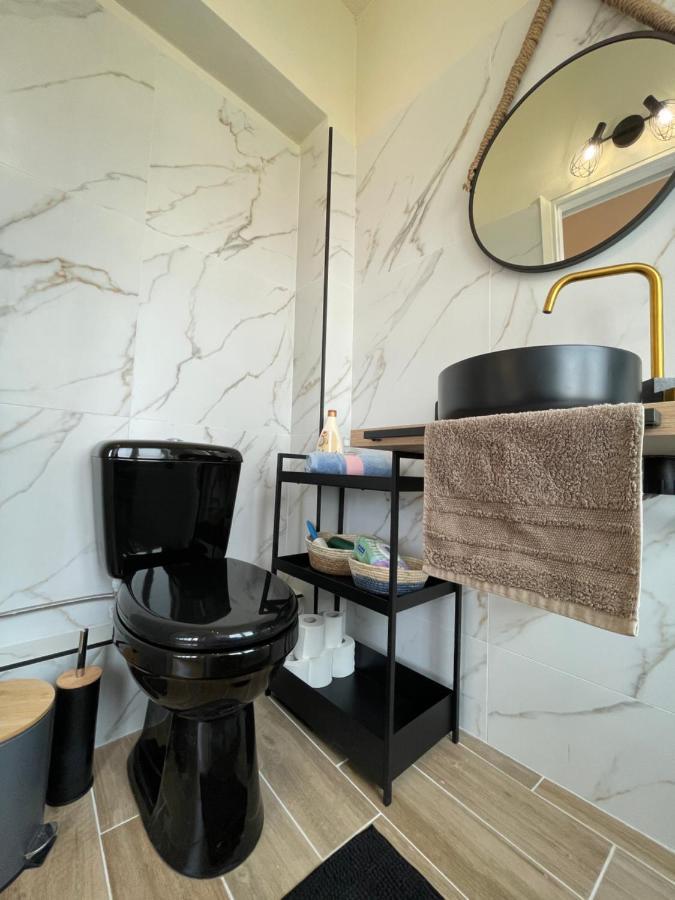 Cozy Apartment In Heart Athens Near Metro Fix 100M 외부 사진
