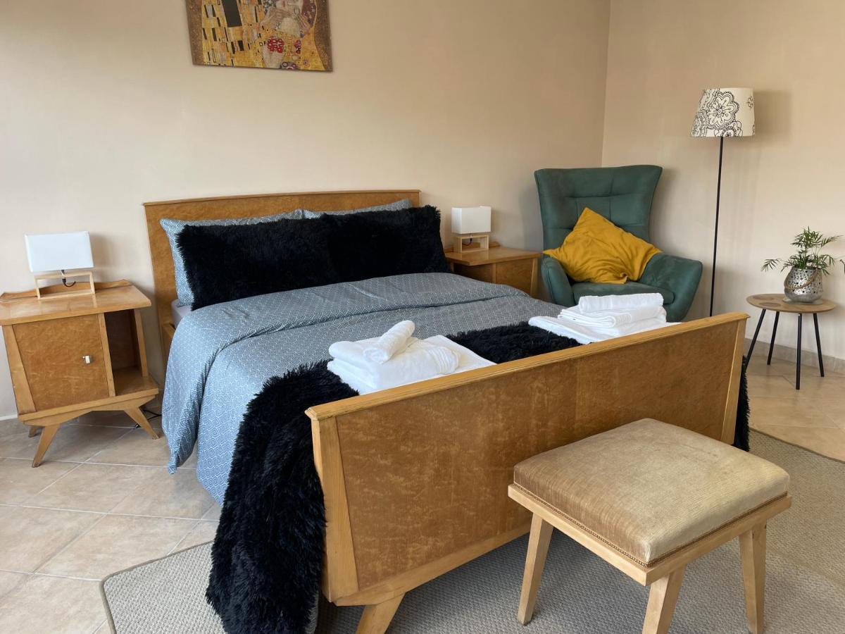 Cozy Apartment In Heart Athens Near Metro Fix 100M 외부 사진